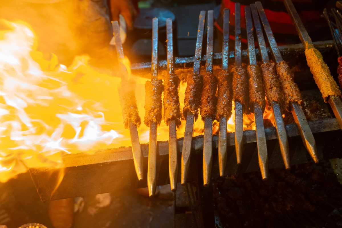 Indulge in Bangkok's Vibrant Street Food Scene