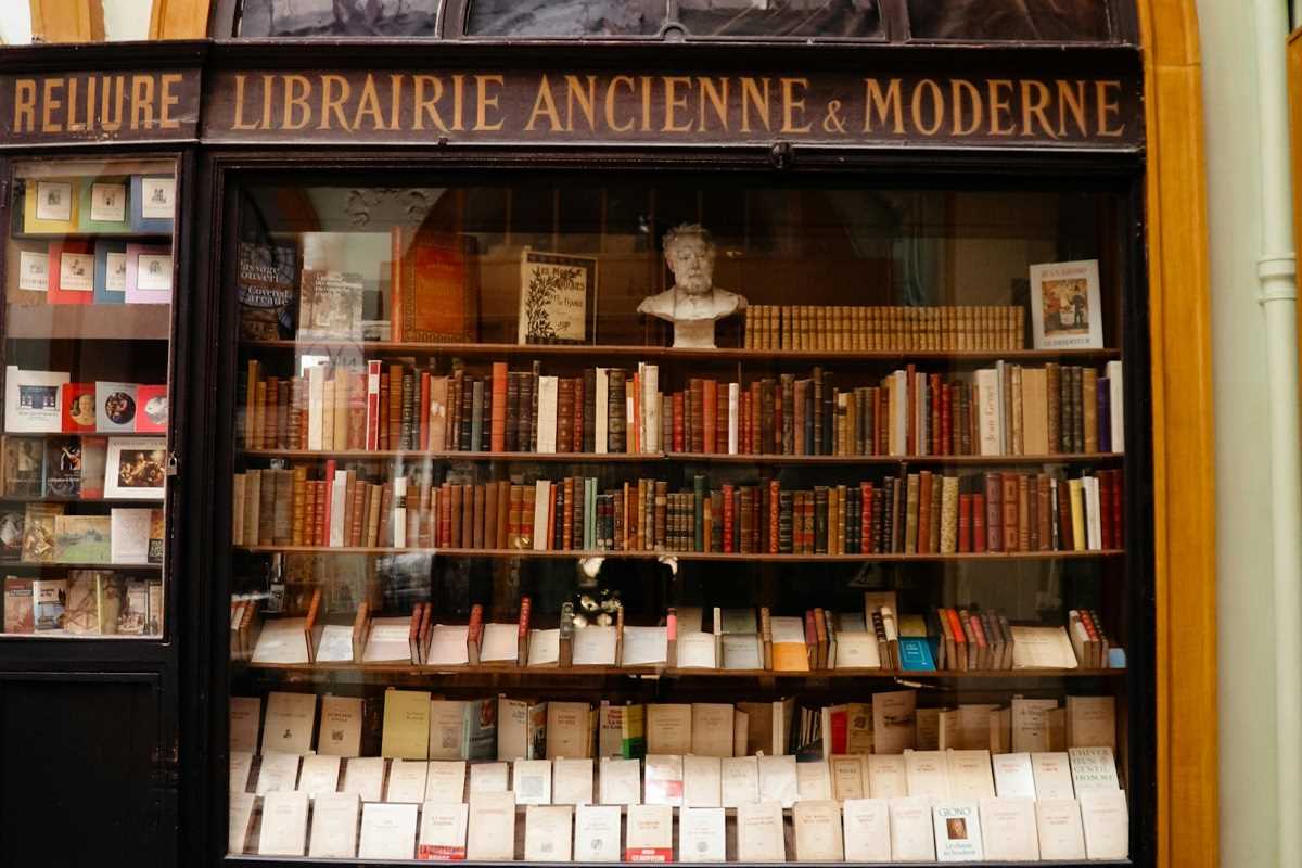 Discovering Literary Treasures in New York City's Unique Bookstores and Libraries